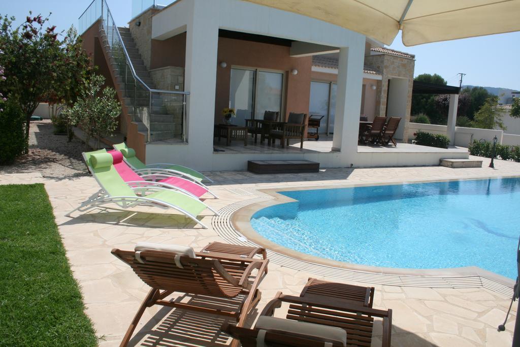 Paradise Latchi Villa Полис Екстериор снимка